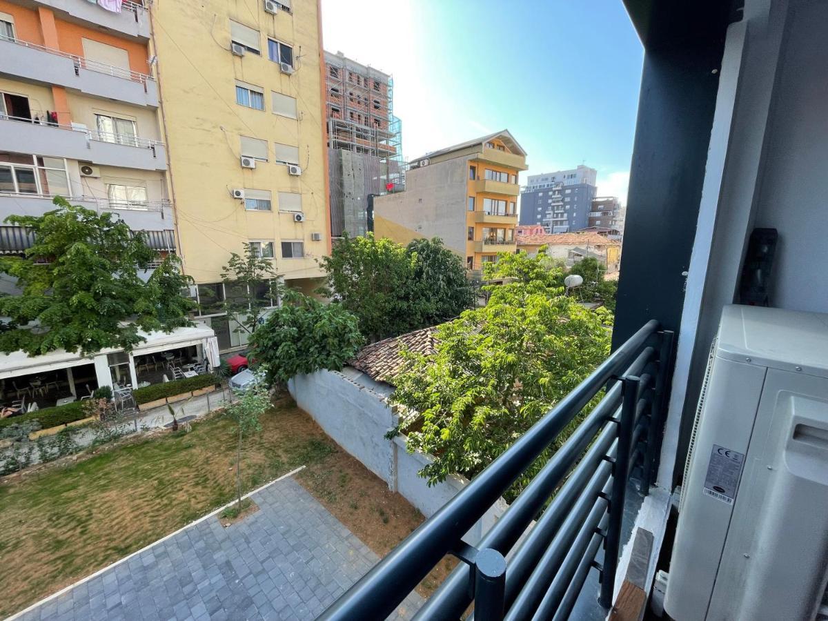 New Bazaar 2022 Apartment Tirana Exterior photo